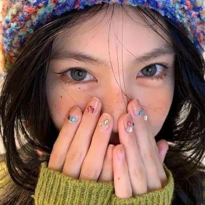 香闺春暖